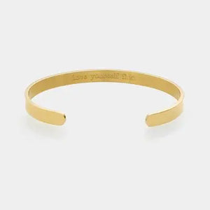 "LOVE YOURSELF FIRST" | QUOTE CUFF IN GOLD Nominal